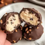 Bouchées de yaourt glacé à la pâte à cookie